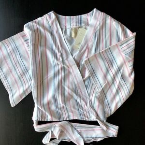 3/4 length wide sleeve wrap tie v-neck blouse